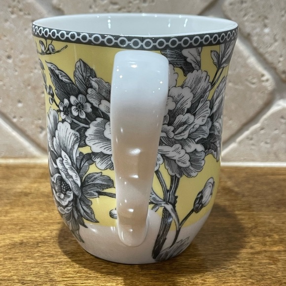 222 Fifth ADELAIDE YELLOW Bird Floral Porcelain Mug - Picture 4 of 9